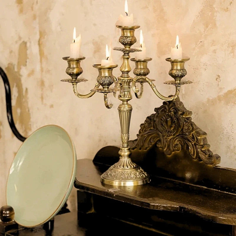 GildedNocturne™ Candelabro - Lumia Estudio
