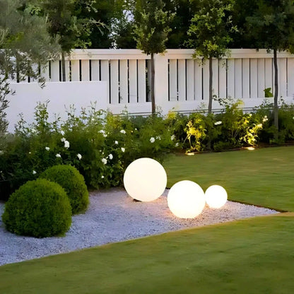 Esfera Luminosa de Jardín - Lumia Estudio