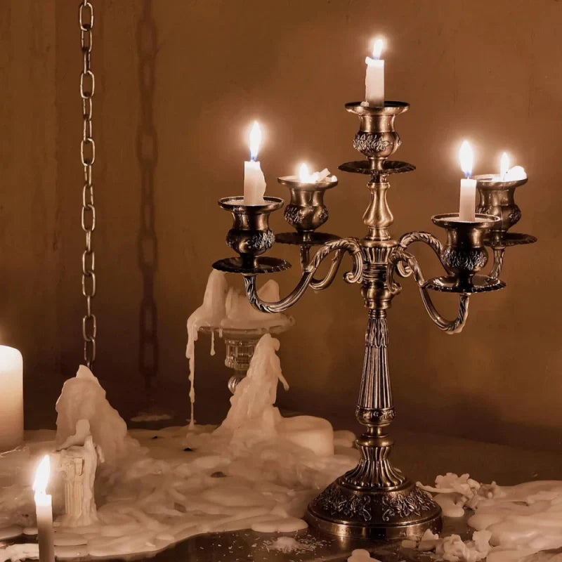 GildedNocturne™ Candelabro - Lumia Estudio