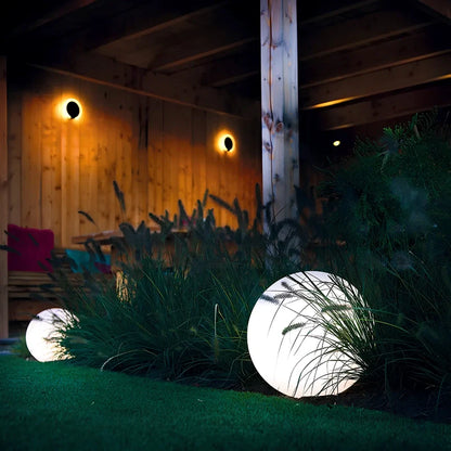 Esfera Luminosa de Jardín - Lumia Estudio