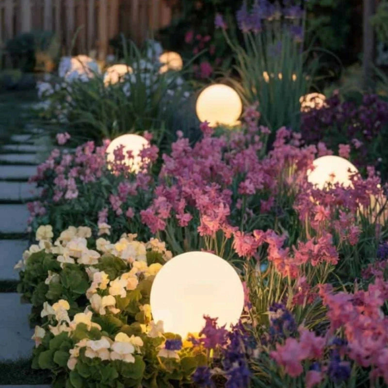 Esfera Luminosa de Jardín - Lumia Estudio