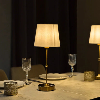 GoldenEase™ Lámpara de Mesa - Lumia Estudio