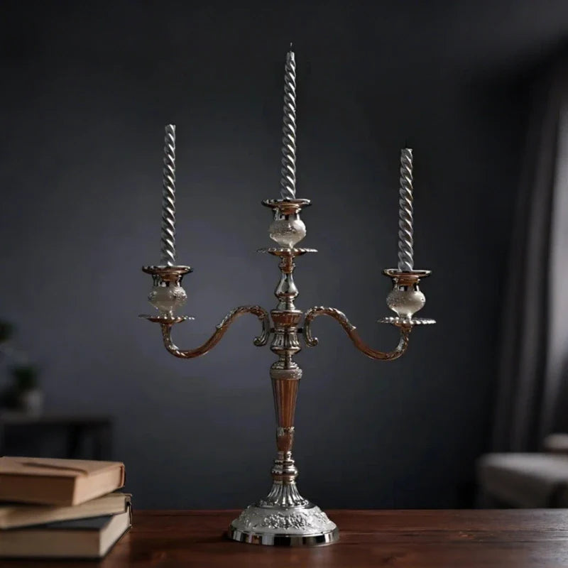 GildedNocturne™ Candelabro - Lumia Estudio