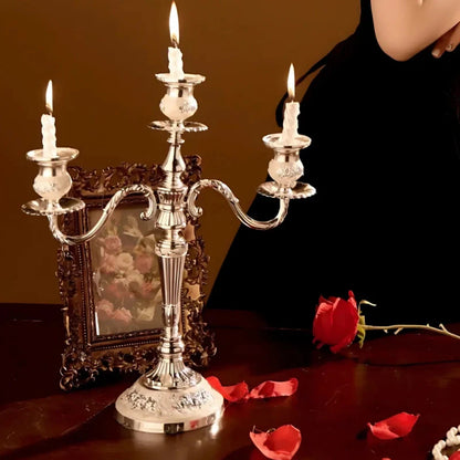 GildedNocturne™ Candelabro - Lumia Estudio