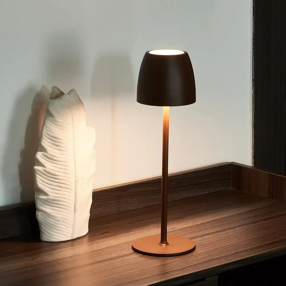 Eterna™ Lámpara de Mesa - Lumia Estudio