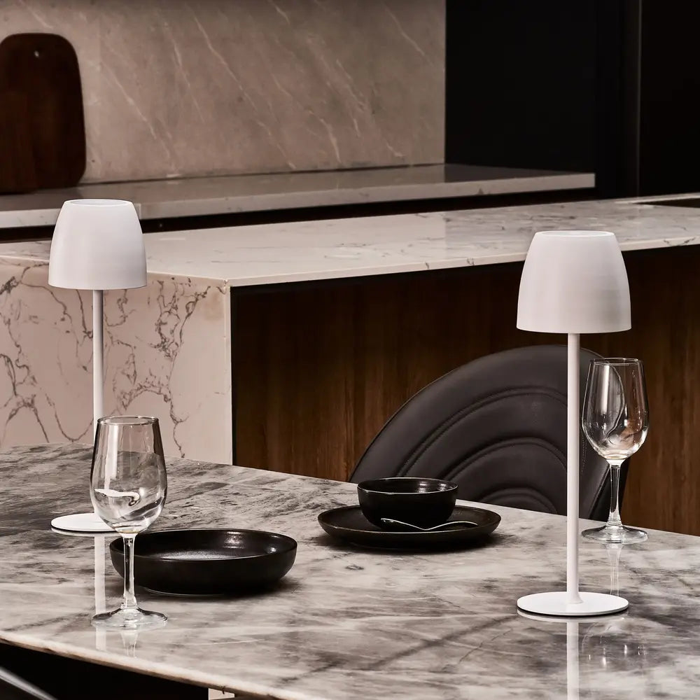 Eterna™ Lámpara de Mesa - Lumia Estudio