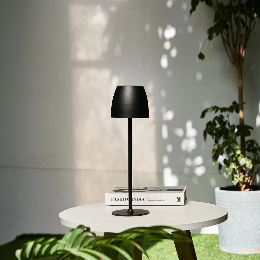 Eterna™ Lámpara de Mesa - Lumia Estudio