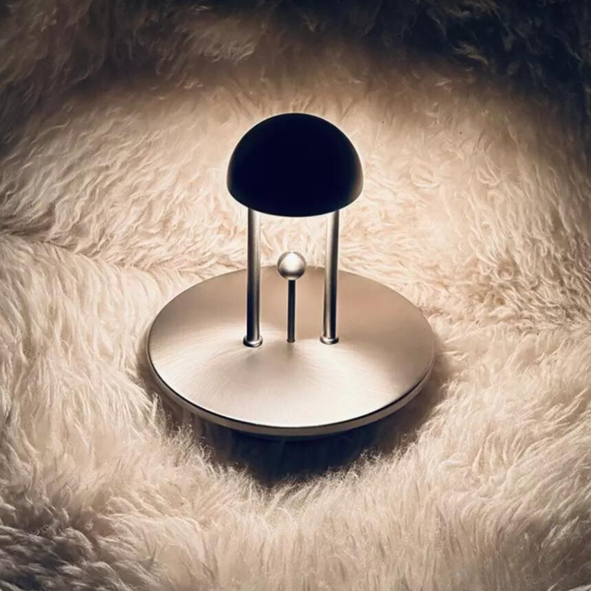 Lámpara de Mesa Equilibrio Atemporal - Lumia Estudio