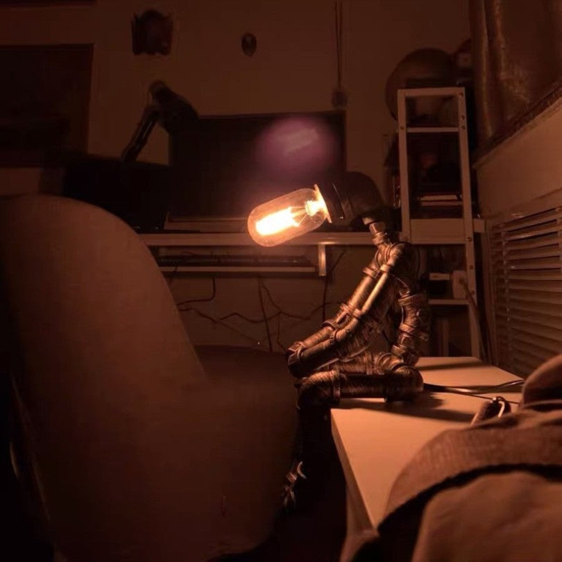 Steampunk Sentinel Light™ - Lumia Estudio