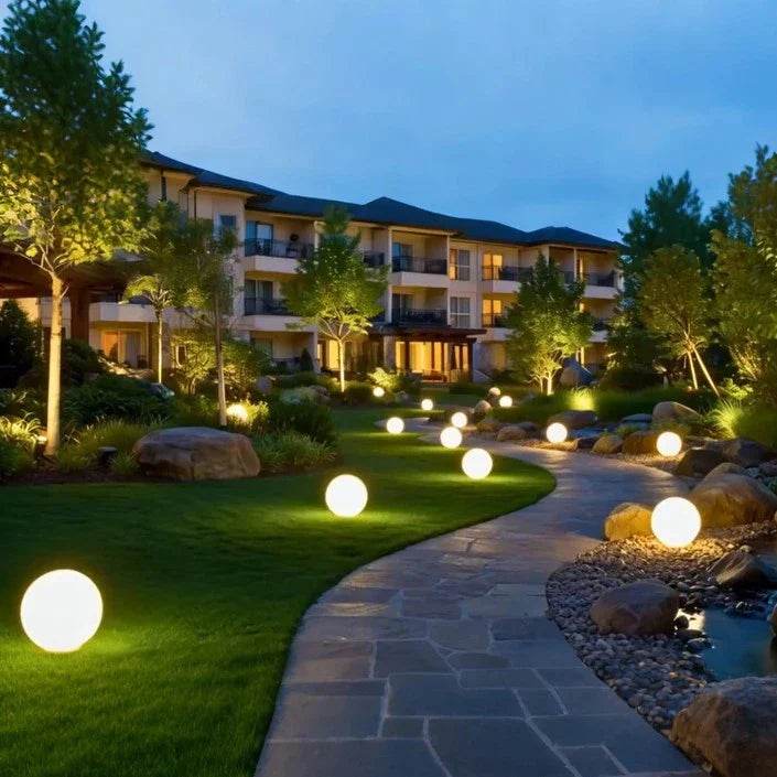Esfera Luminosa de Jardín - Lumia Estudio