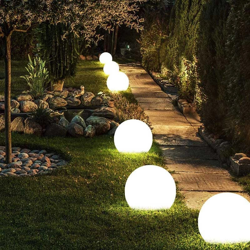 Esfera Luminosa de Jardín - Lumia Estudio