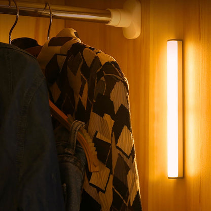 Brightly™ Luz con Sensor - Lumia Estudio