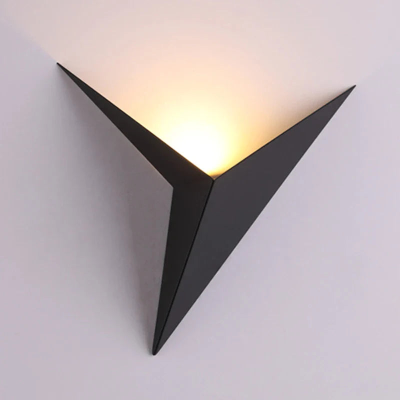Trigon™ Aplique de Pared - Lumia Estudio