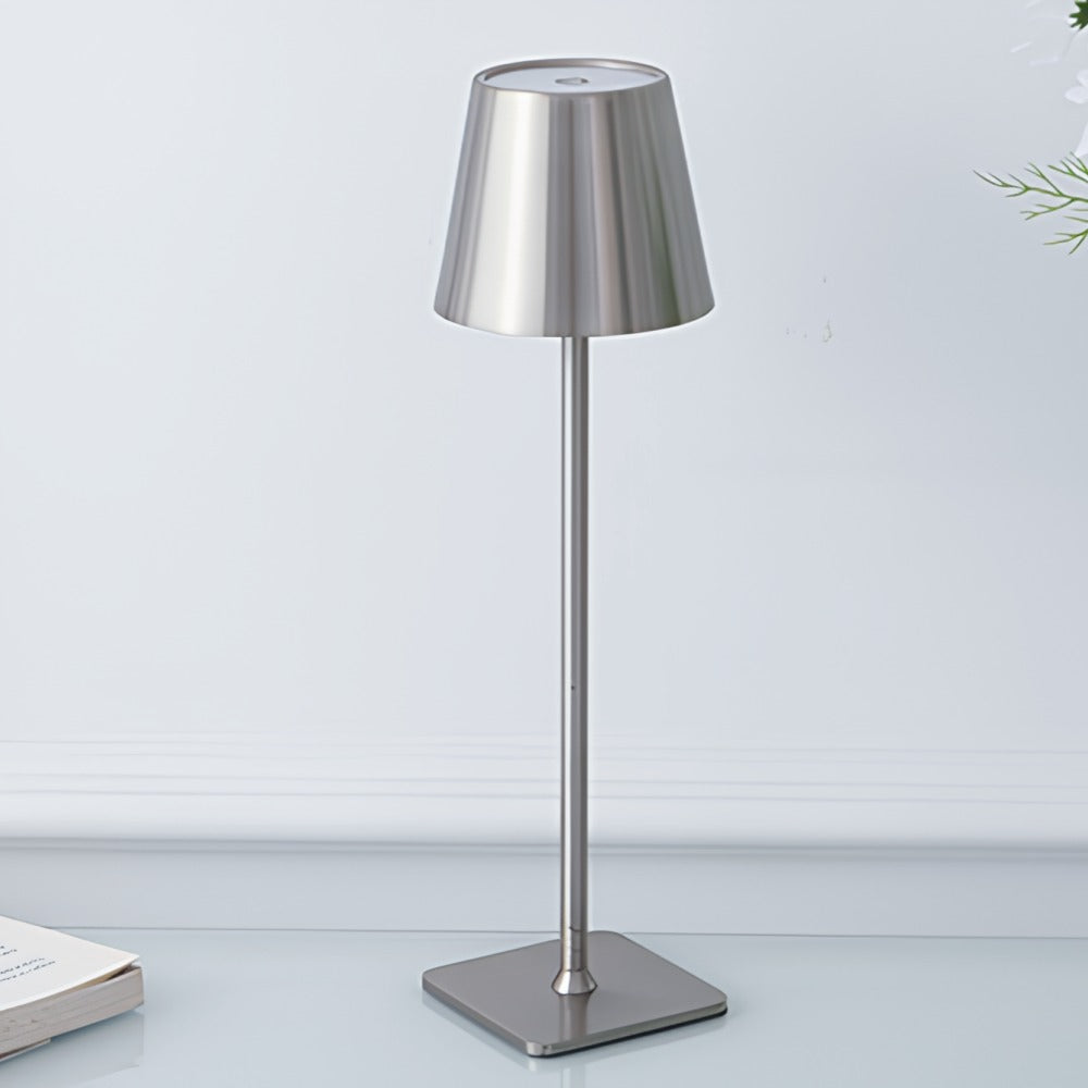 Lámpara de Mesa Alta Regulable - Lumia Estudio