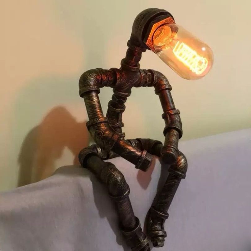Steampunk Sentinel Light™ - Lumia Estudio
