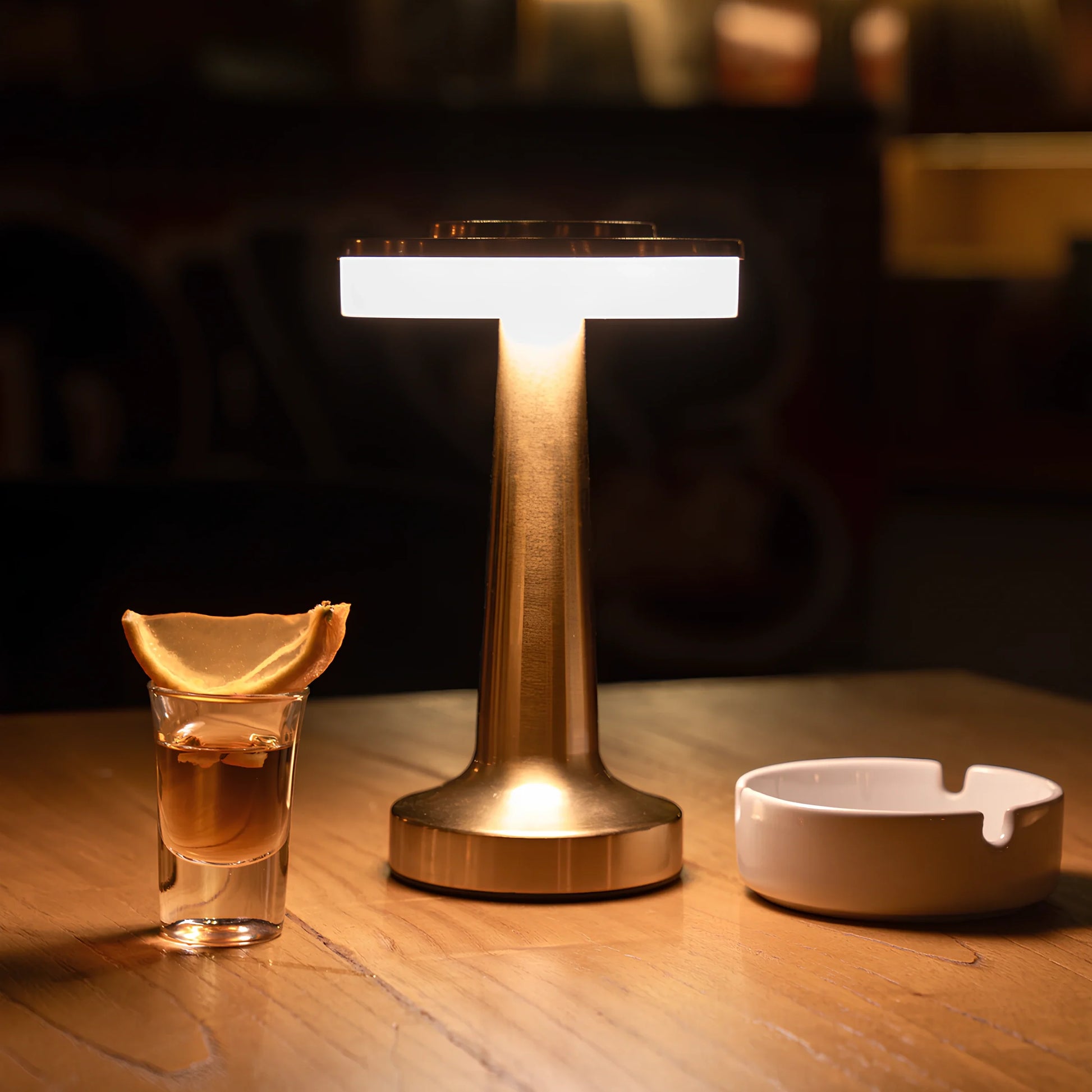 Lámpara de Mesa Retro Bar - Lumia Estudio
