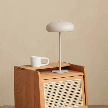 Lámpara de Mesa Retro Elegante - Lumia Estudio