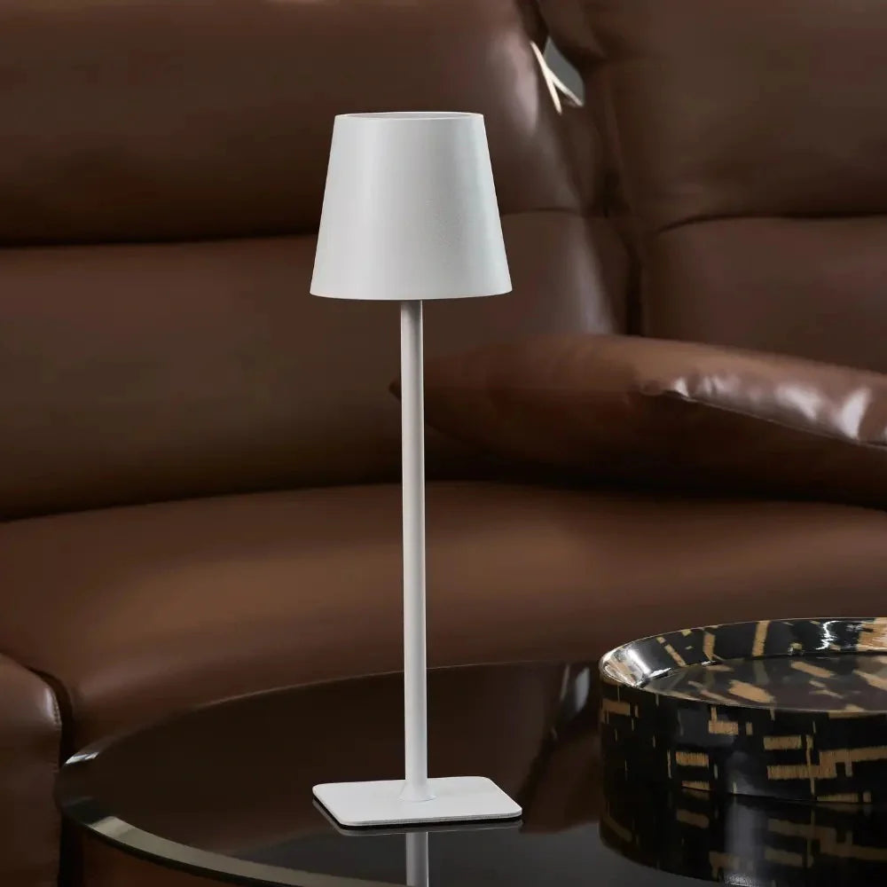 Lámpara de Mesa Alta Regulable - Lumia Estudio